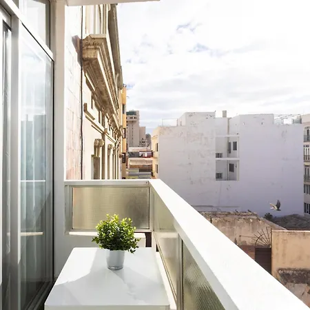 Castillo Urban 아파트